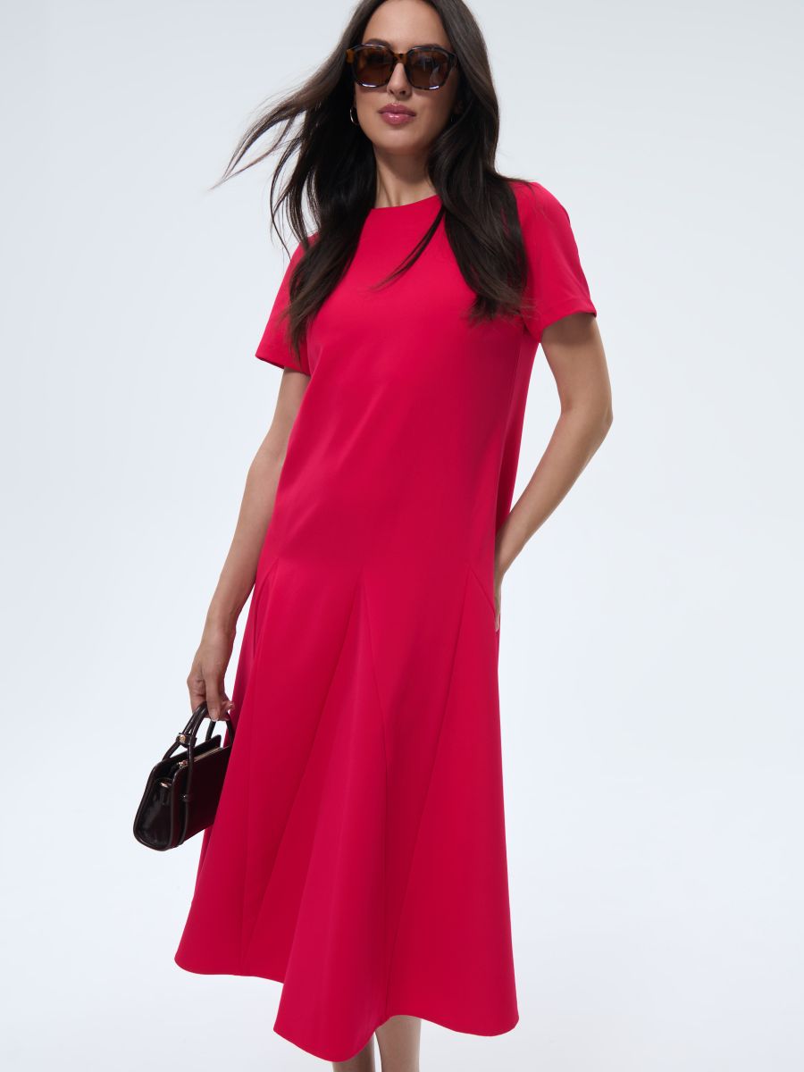 Sukienka midi z krótkim rękawem