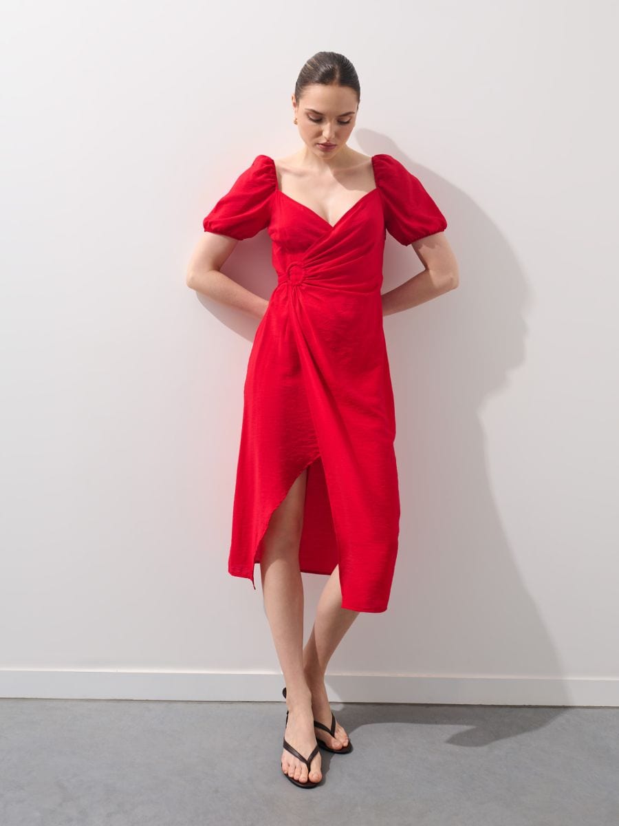 Sukienka midi z bufiastymi rękawami