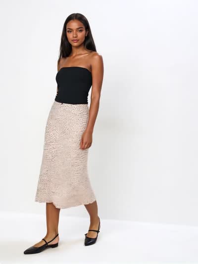 Wiskozowa spódnica midi w grochy