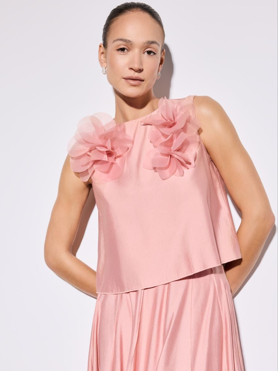 Różowa bluzka z kwiatami 3D