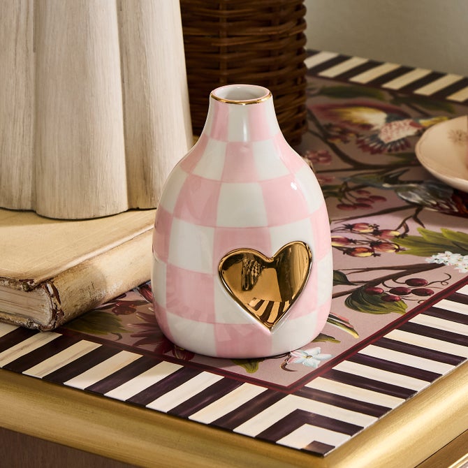 Rosy Check Short Heart Vase