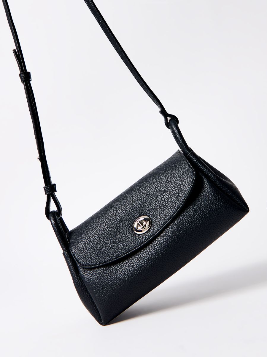 Mała czarna torebka