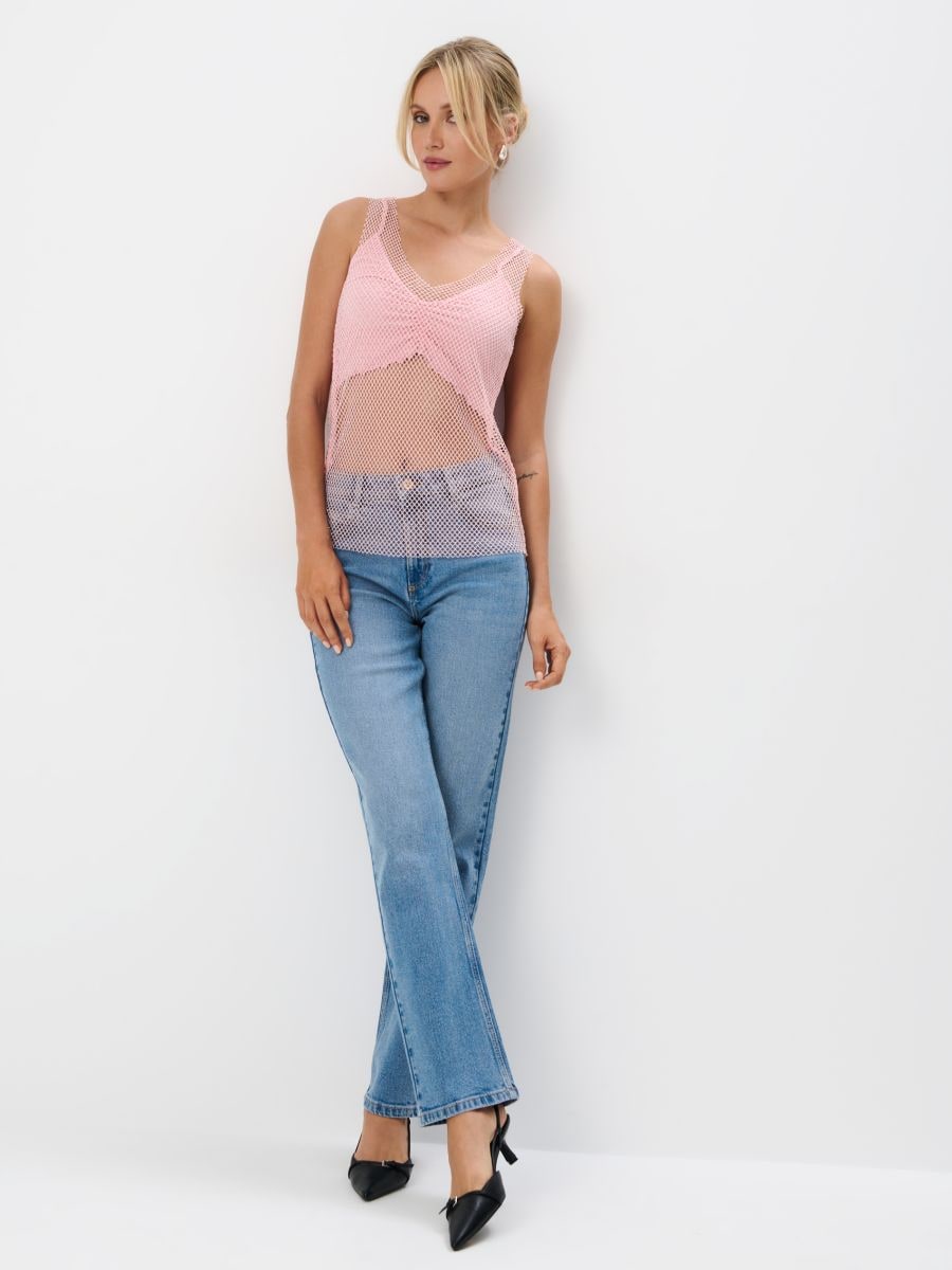 Top z ozdobną siateczką