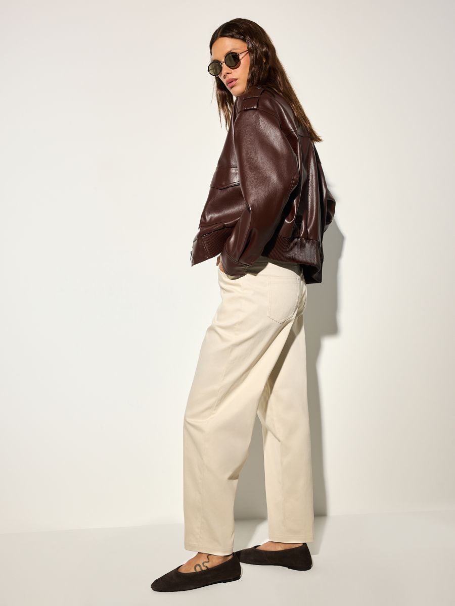 Czekoladowe spodnie barrel