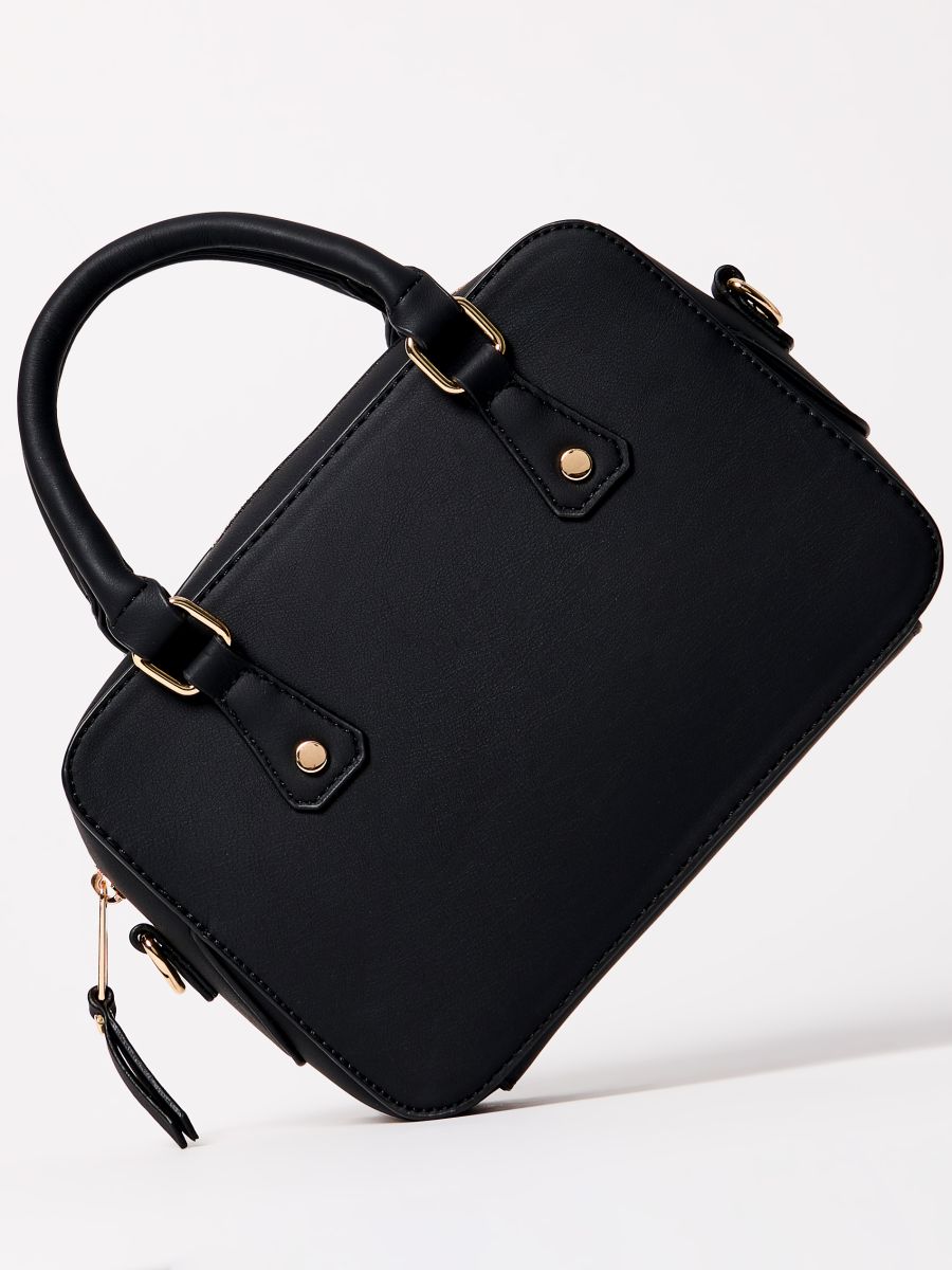 Torebka z paskiem na ramię