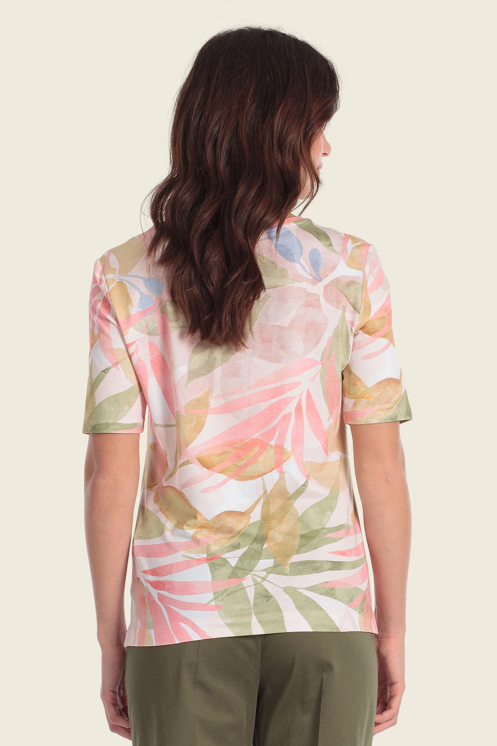 Bedrucktes T-Shirt aus Baumwollmischgewebe mit tropischem Design