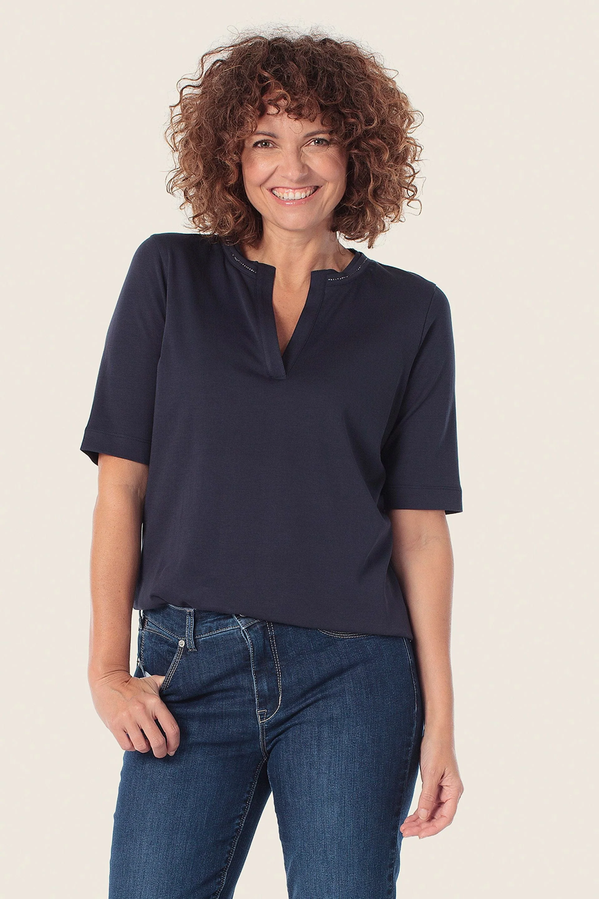 T-Shirt mit V-Ausschnitt