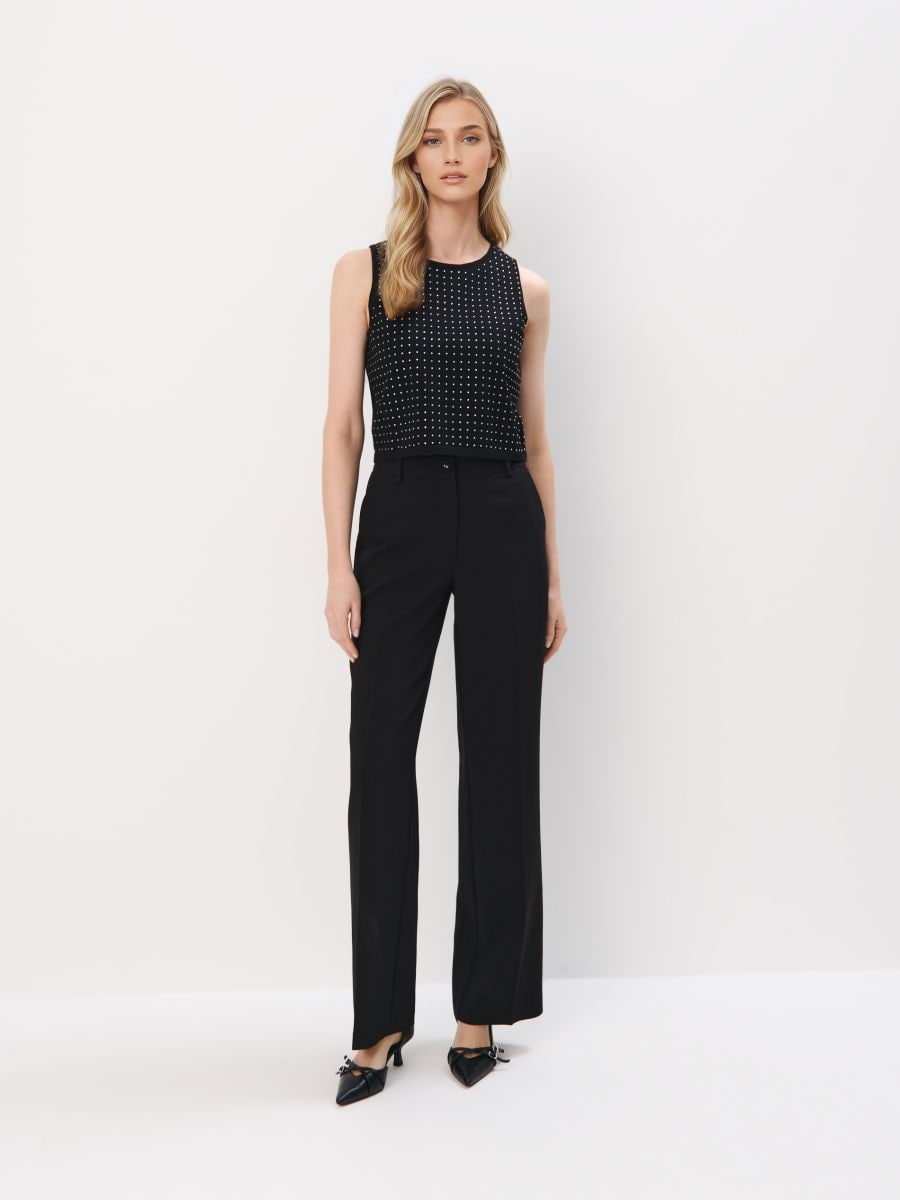 Top na szerokich ramiączkach