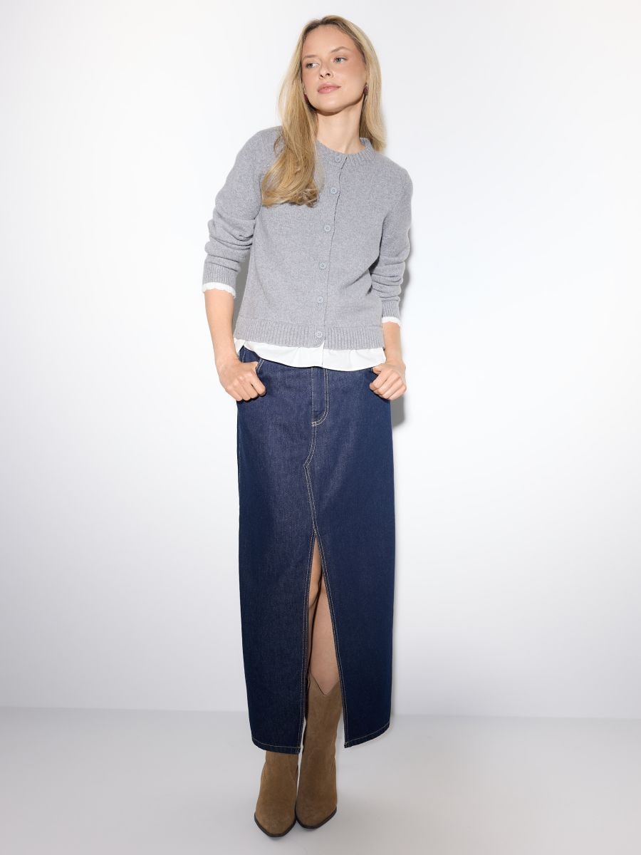 Szary kardigan ze wstawką koszulową