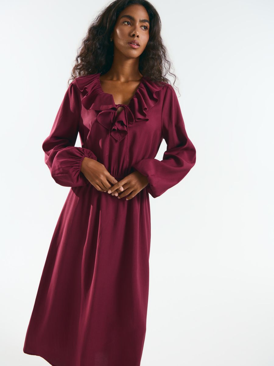 Sukienka midi z modalem