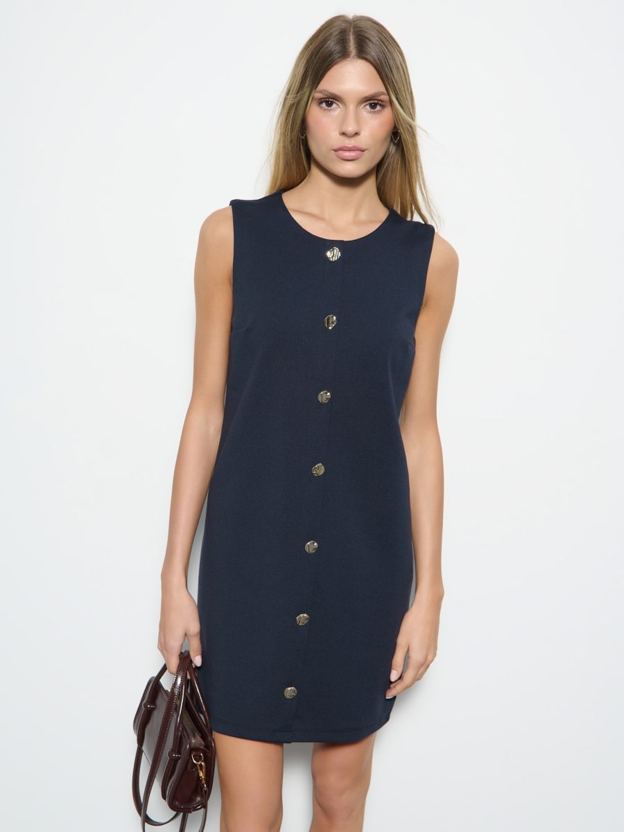 Granatowa sukienka mini z ozdobnymi guzikami