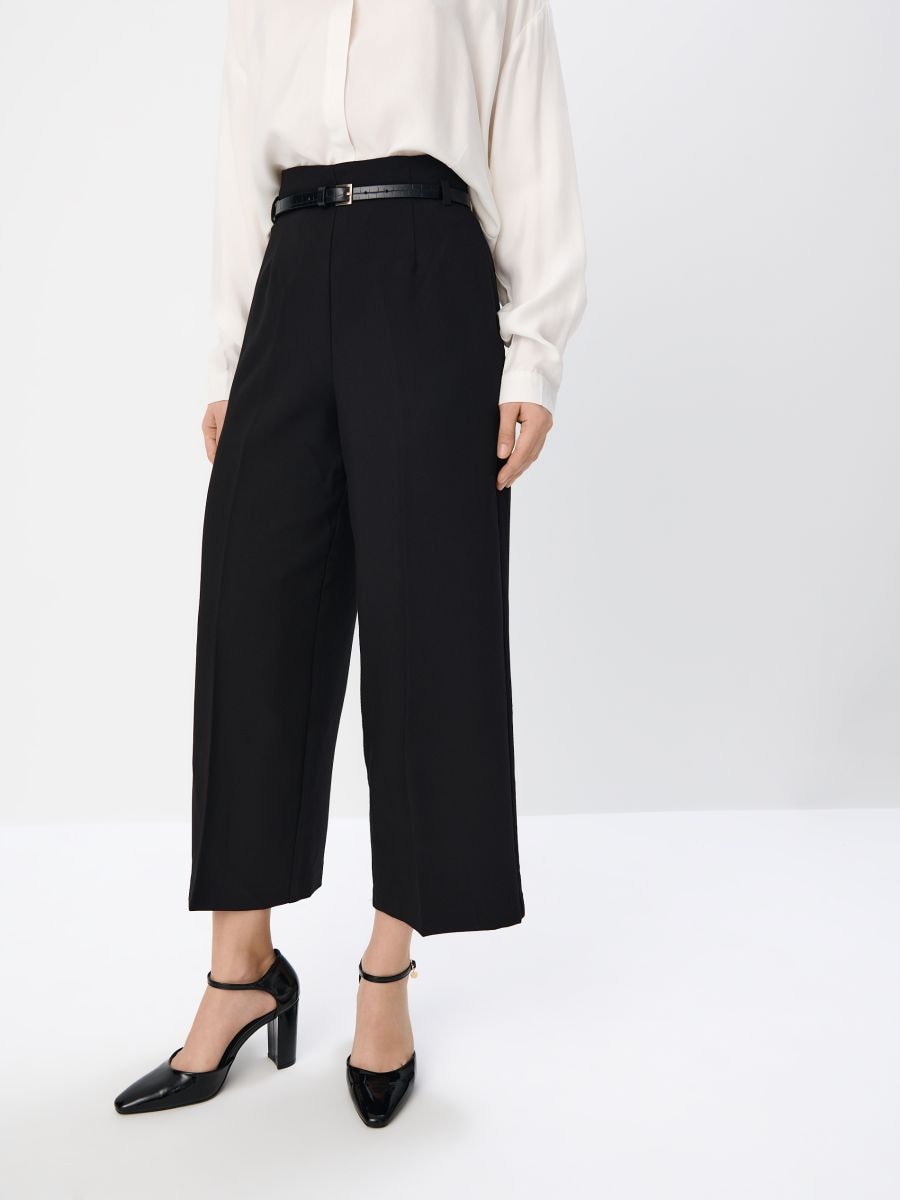 Spodnie z szeroką nogawką