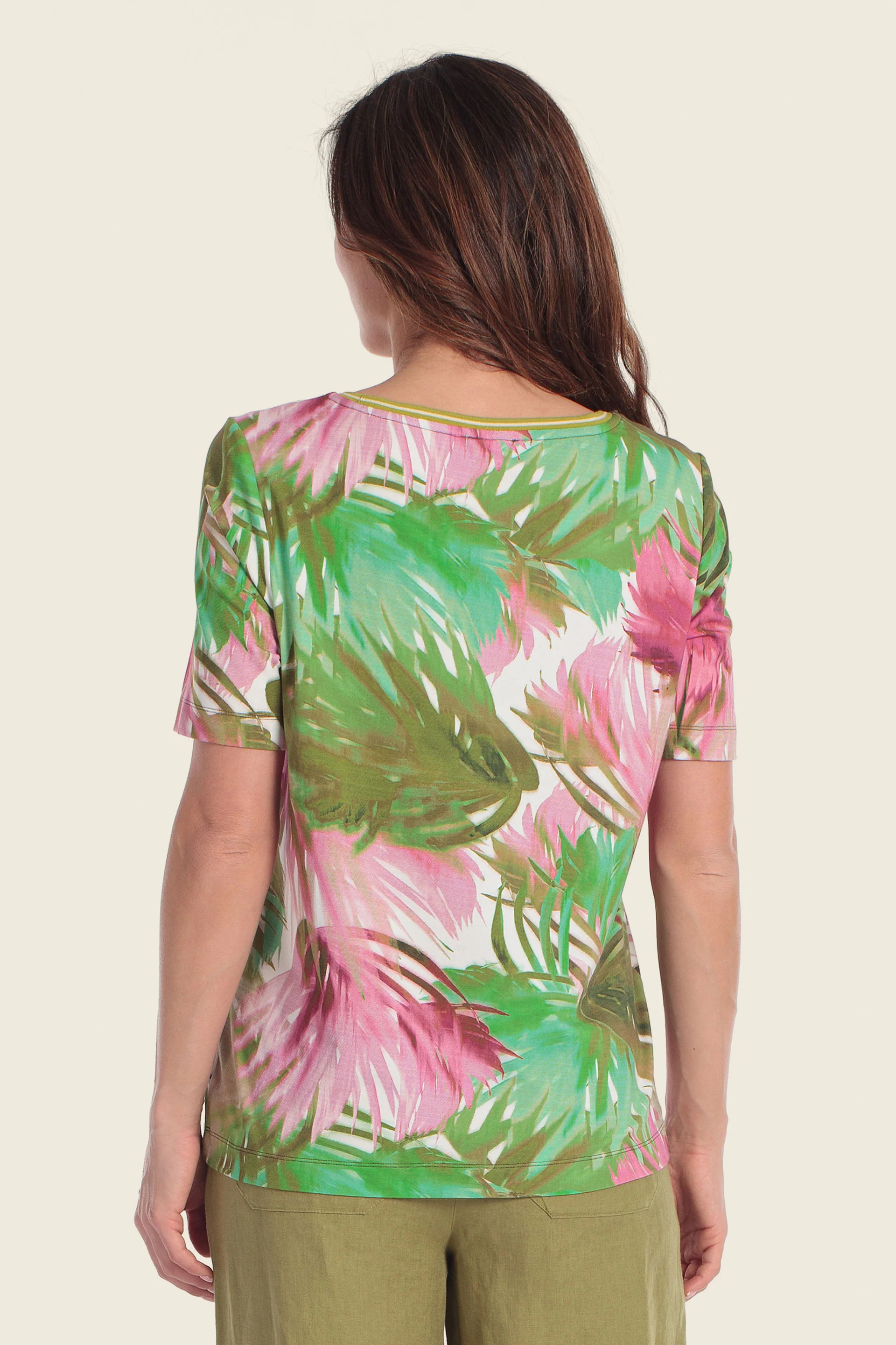 Bedrucktes T-Shirt aus Baumwollmischgewebe mit tropischem Design