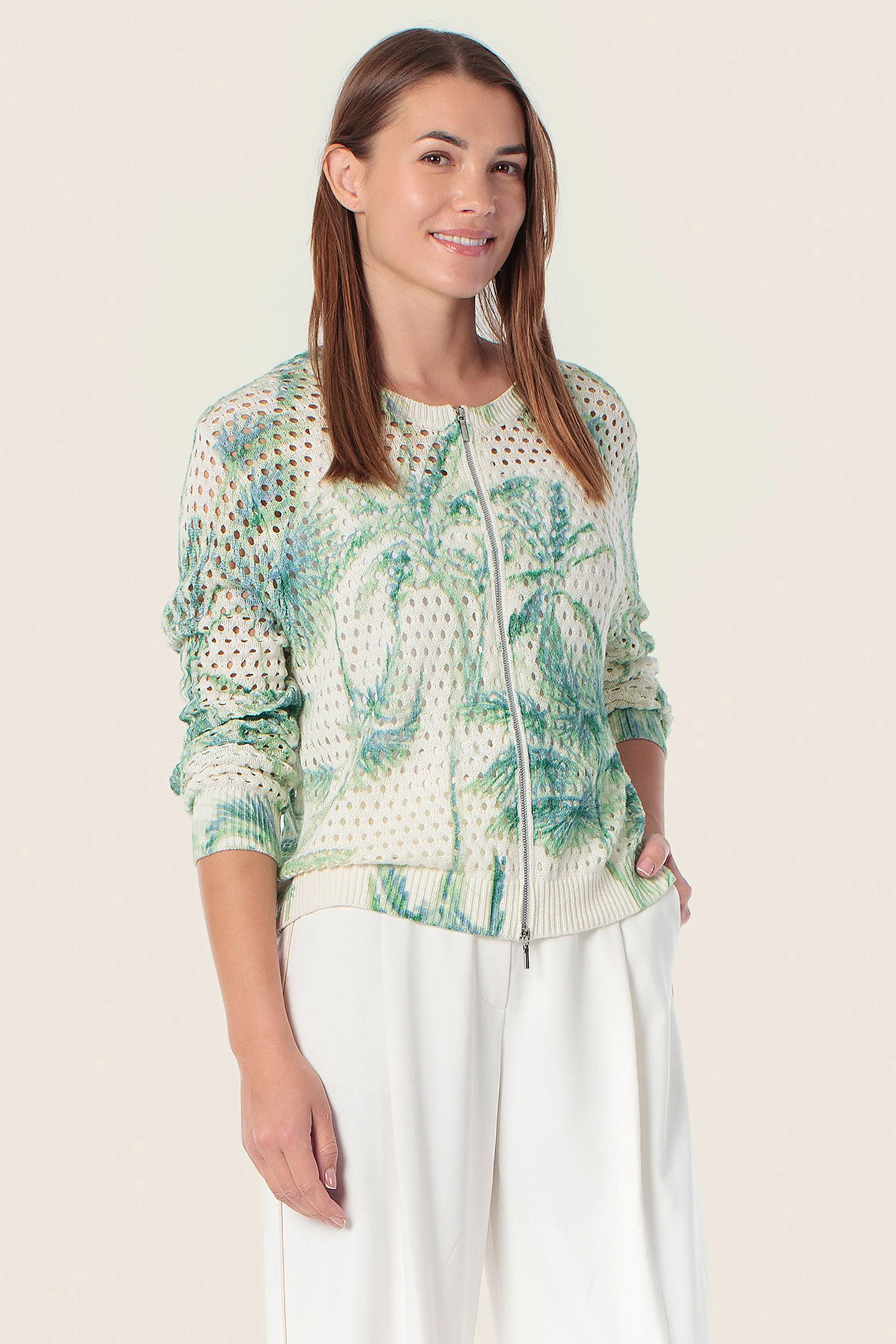 Strickjacke im Tropen-Muster