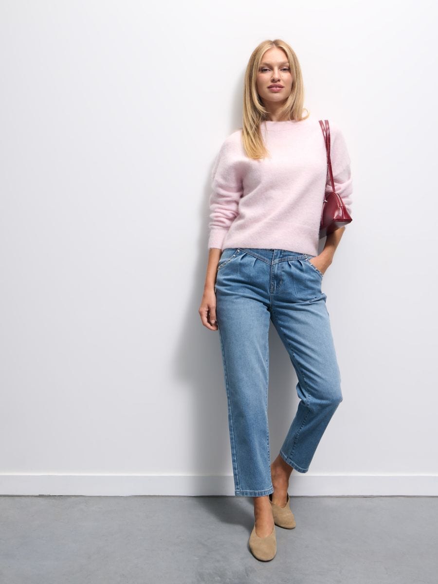 Jeansy slouchy slim fit