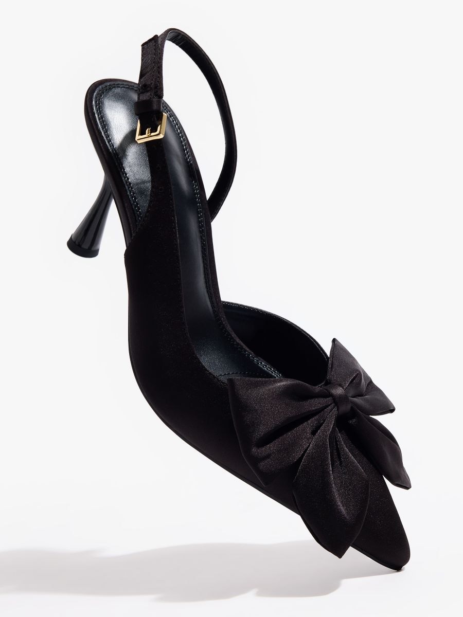 Czółenka na szpilce