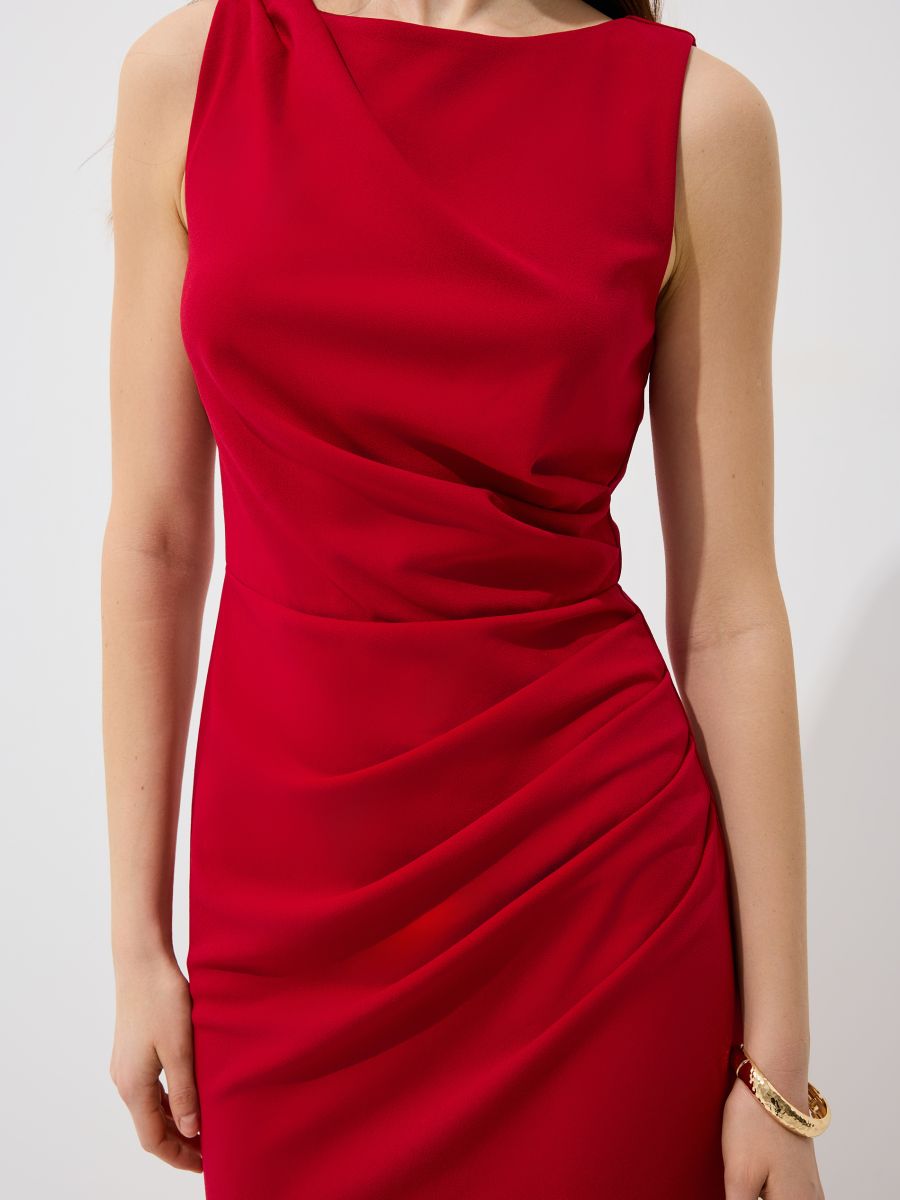 Sukienka maxi z marszczeniem