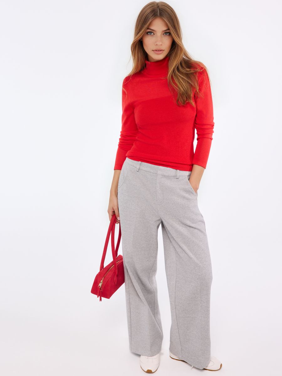 Czerwony golf z bawełny i lyocellu