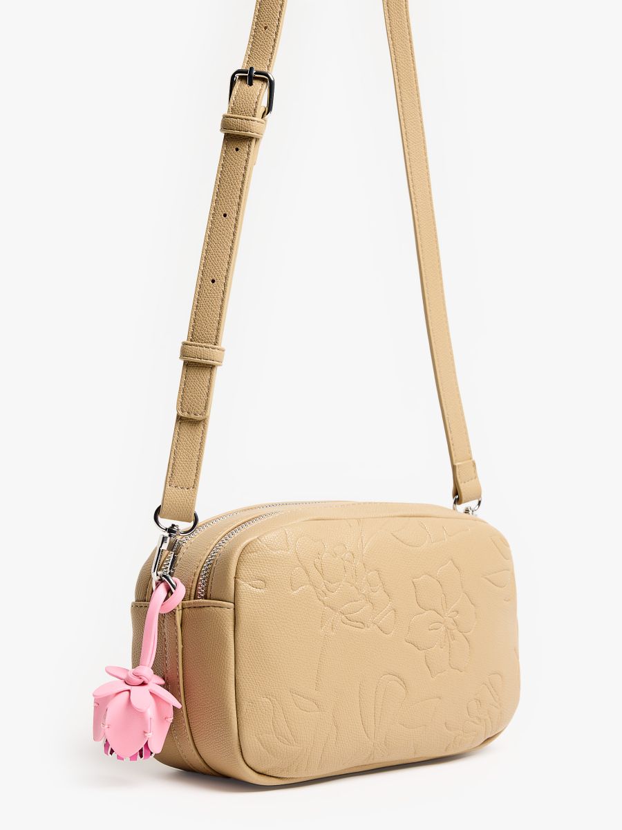 Torebka crossbody z brelokiem