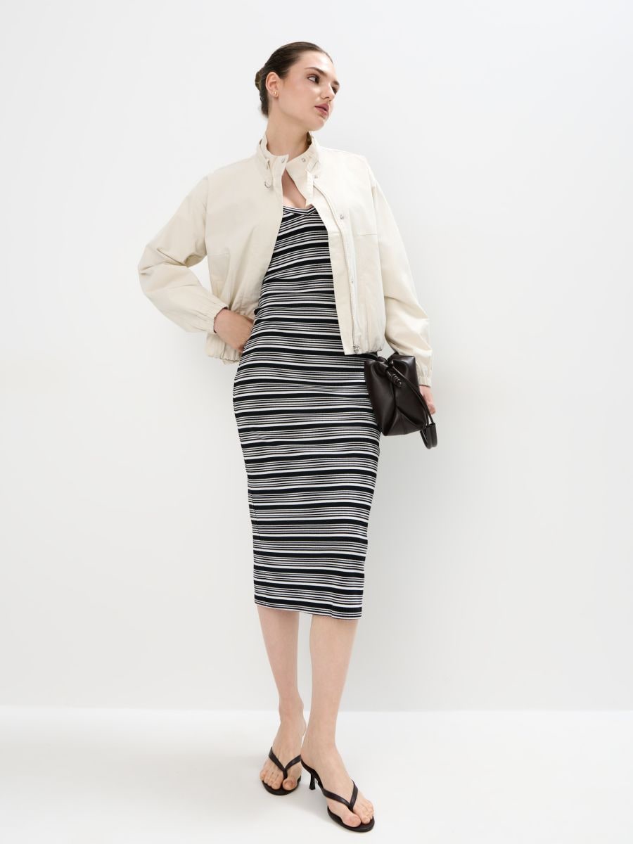 Sukienka midi w paski