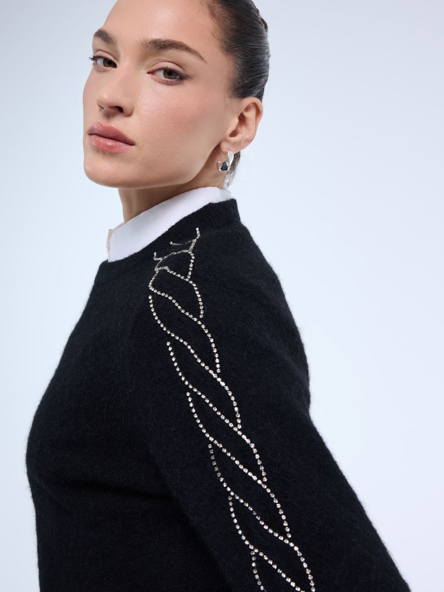 Czarny sweter z wełną alpaki