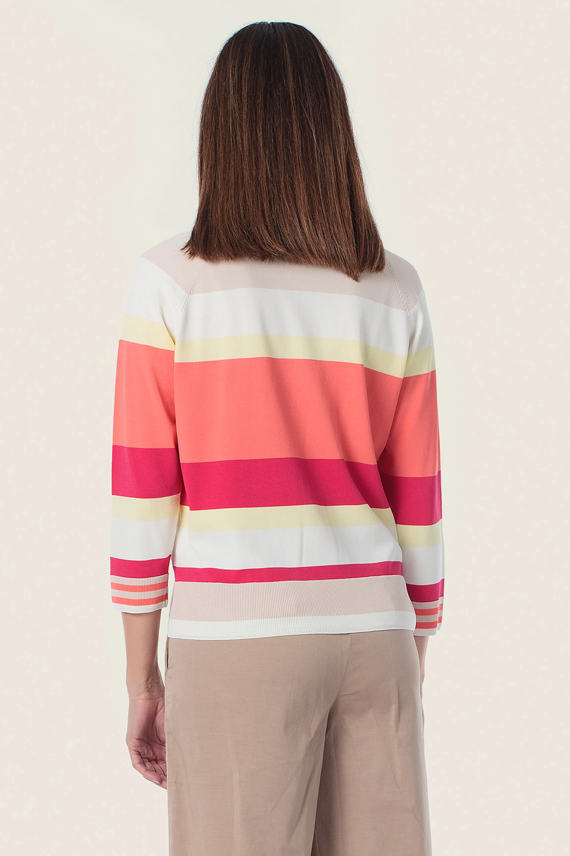 Gestreifter Feinstrickpullover