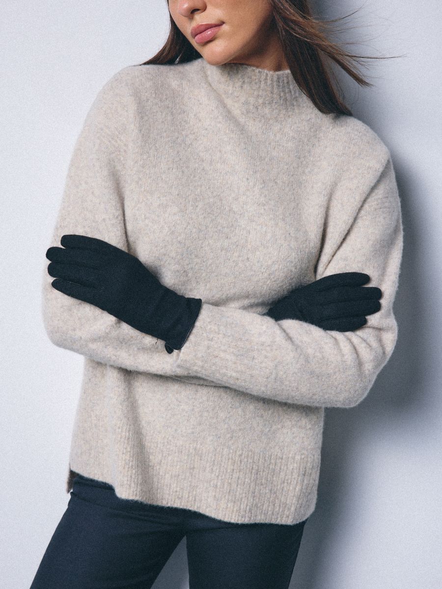 Czerwone rękawiczki z wełną