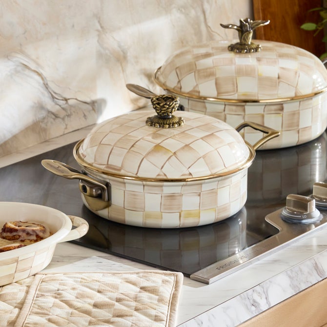 Mocha Check 3 Qt. Casserole