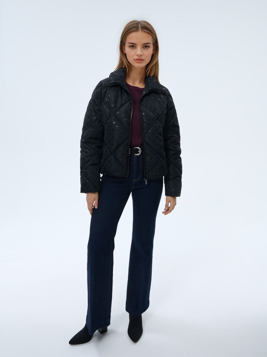 Kremowa kurtka puffer