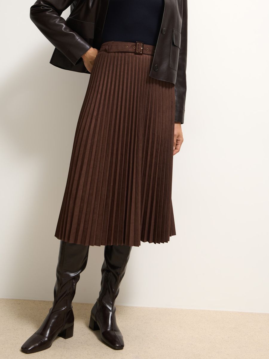 Plisowana brązowa spódnica midi