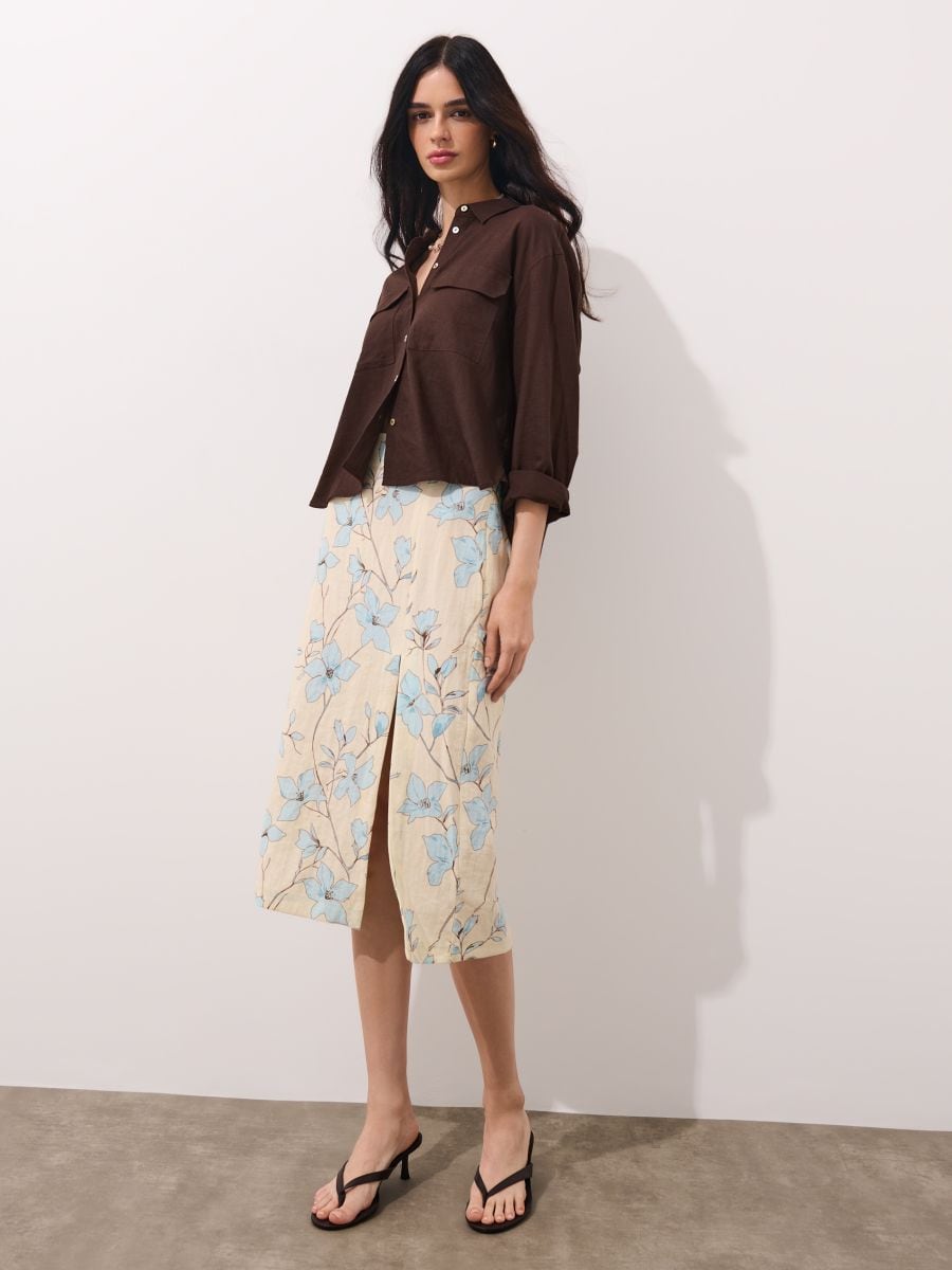 Spódnica midi w czerwone kwiaty