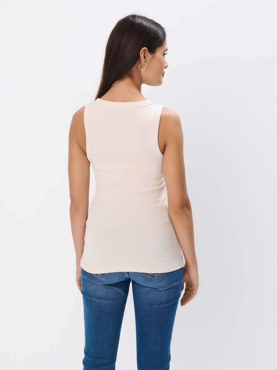 Biały dopasowany top