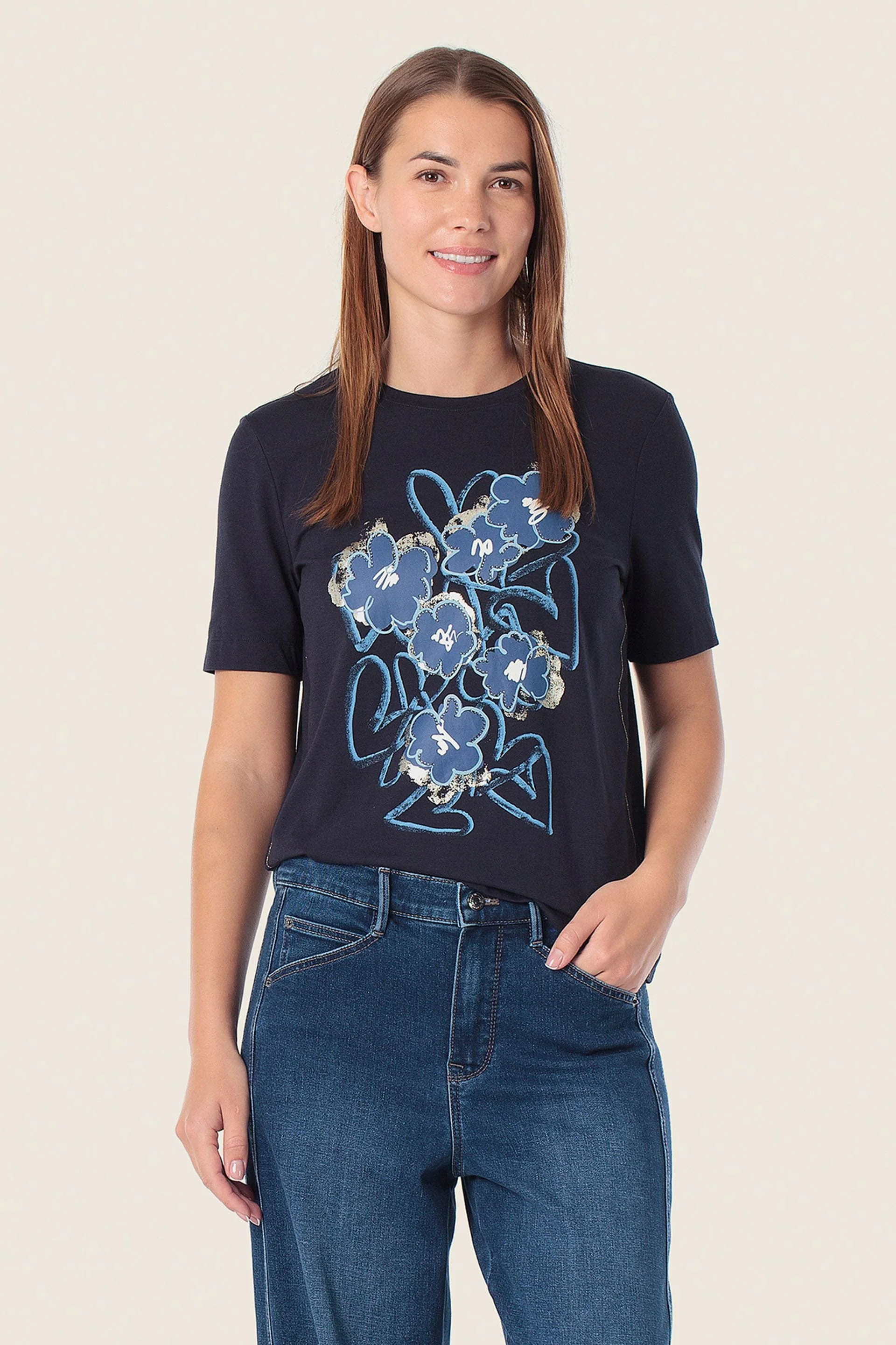 T-Shirt mit Blumen und Herzen