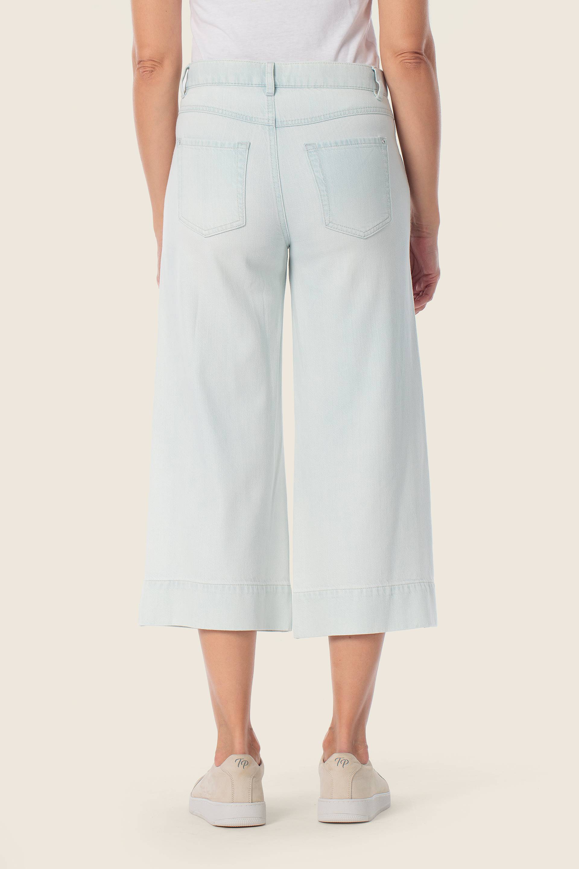 Culotte-Jeans mit aufgesetzten Taschen