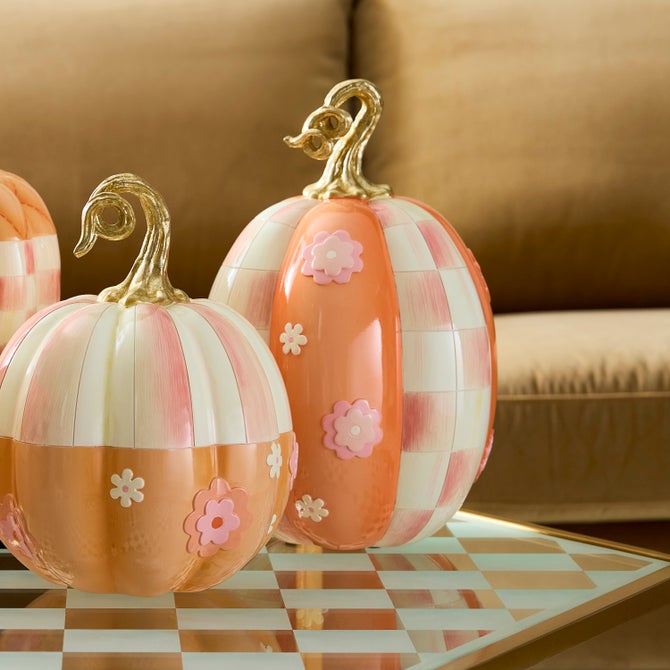 Rosy Check Flower Power Pumpkin