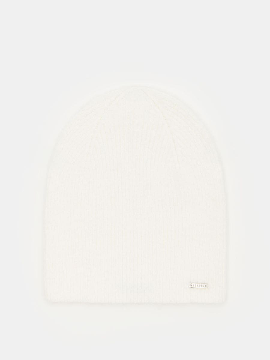 Beżowa czapka beanie