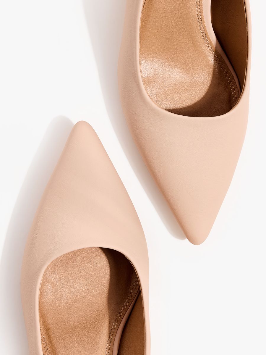 Czółenka na słupku