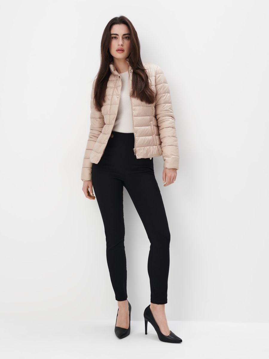 Pikowana kremowa kurtka