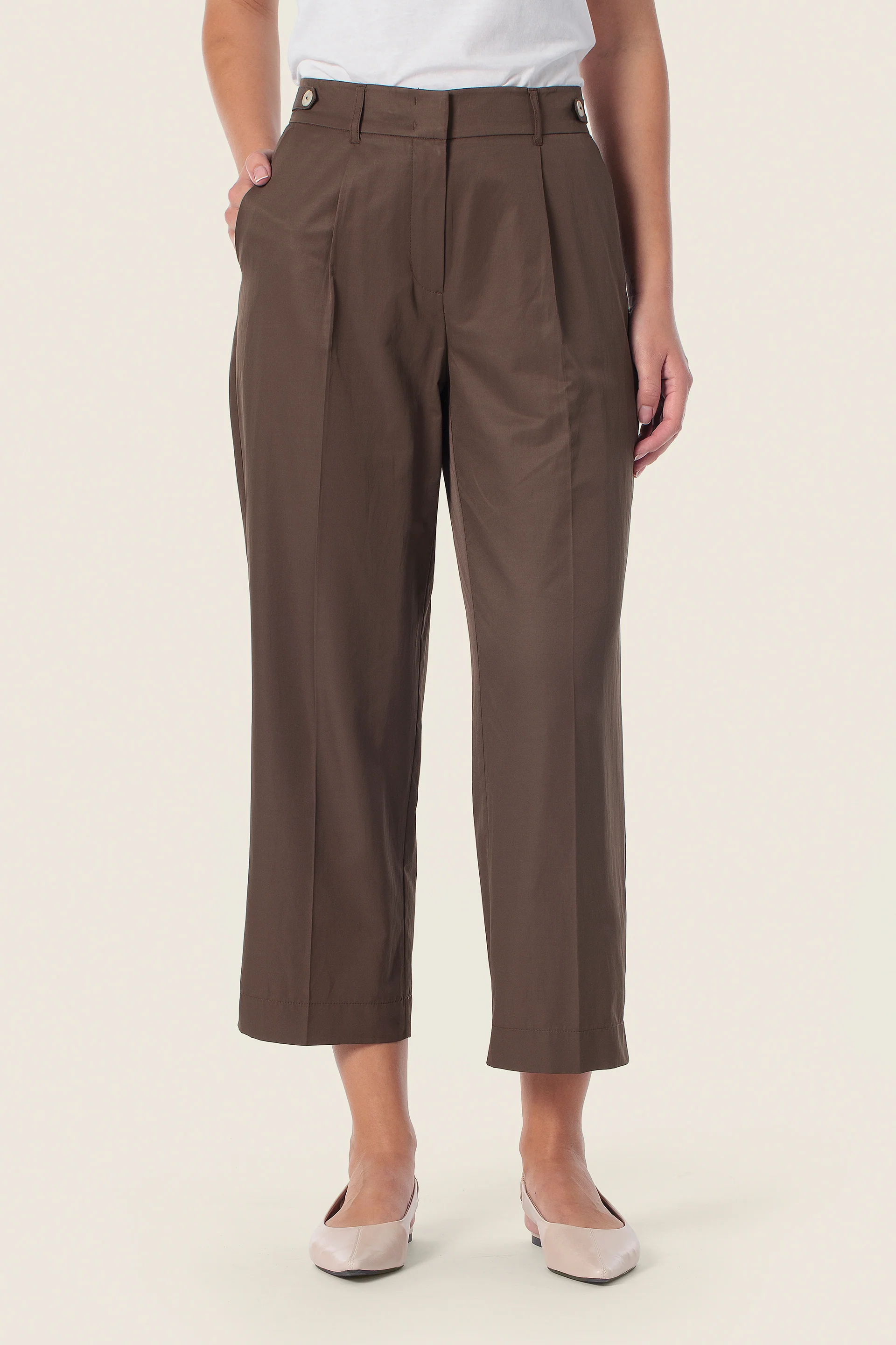 Chino-Hose mit geradem Bein und Bundfalten