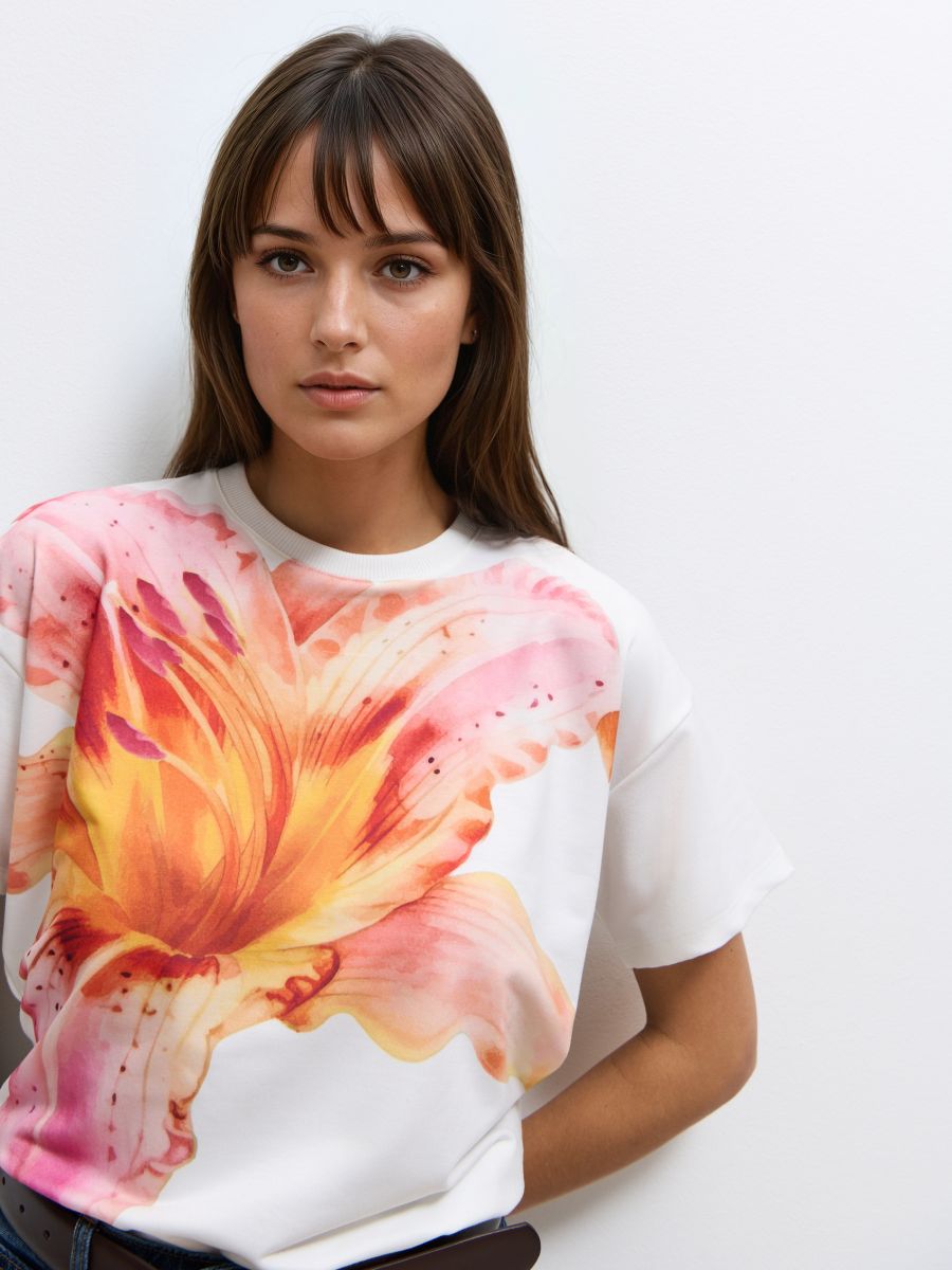 Masełkowy t-shirt z nadrukiem