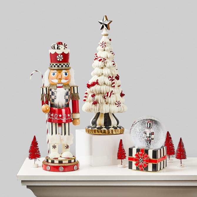 Nutcracker Gift Snow Globe