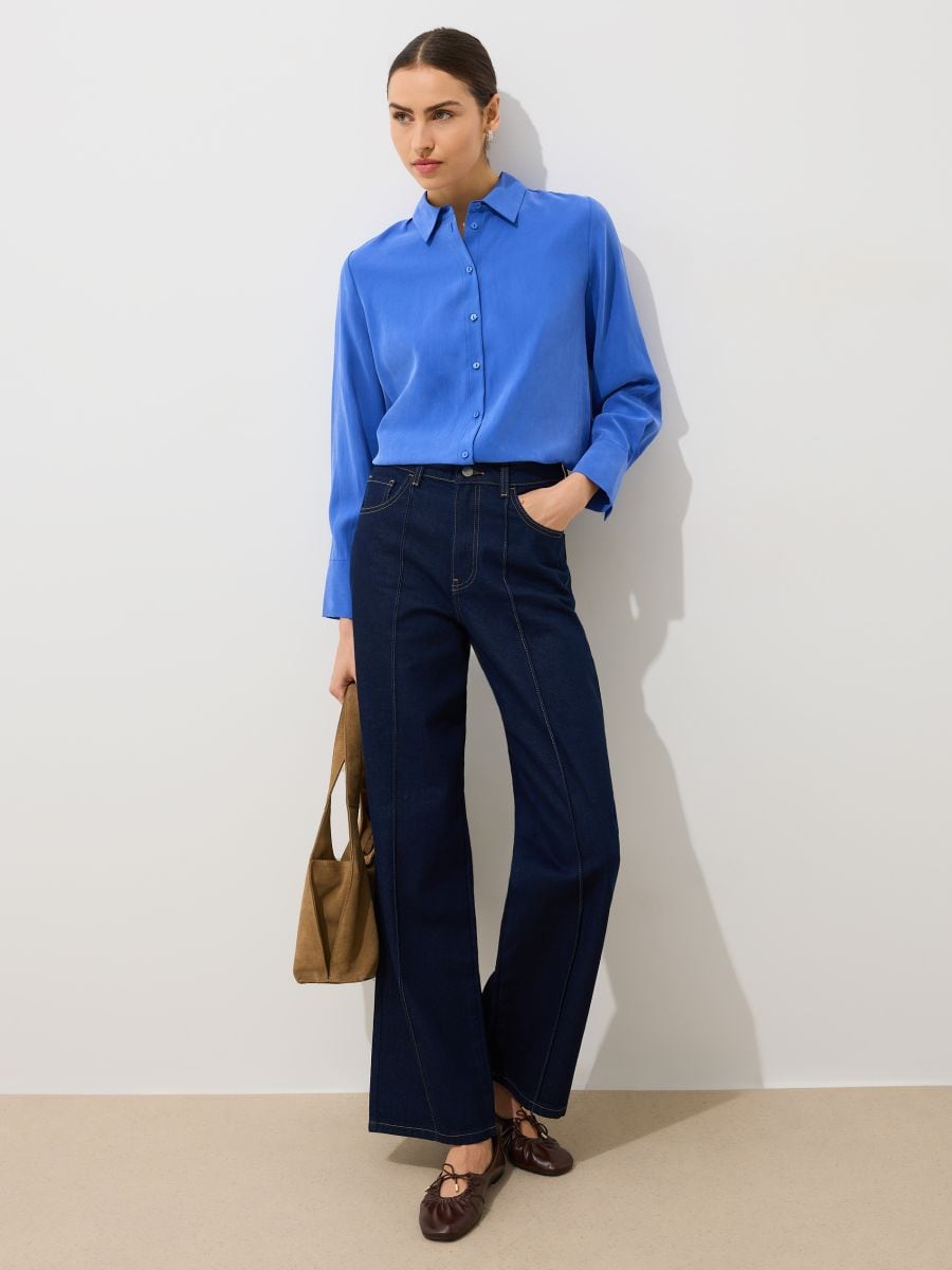 Niebieska koszula z modalem