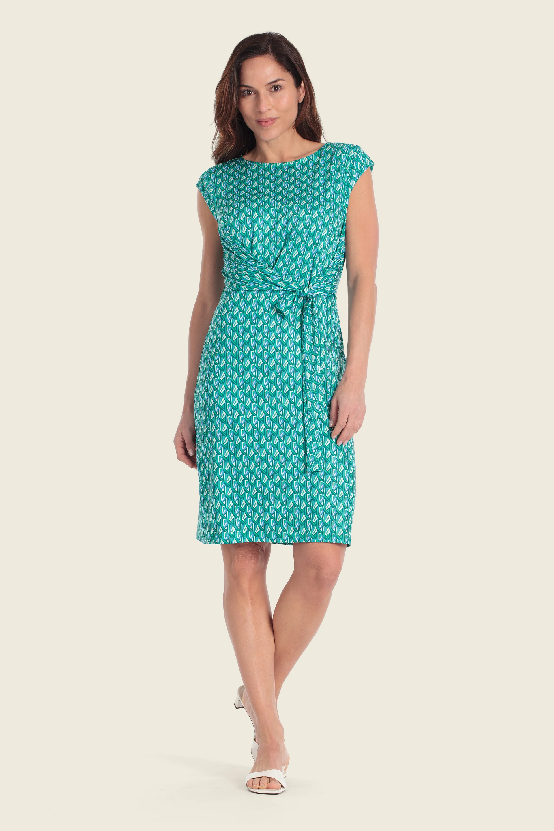 Strickkleid mit seitlichem Knotendetail