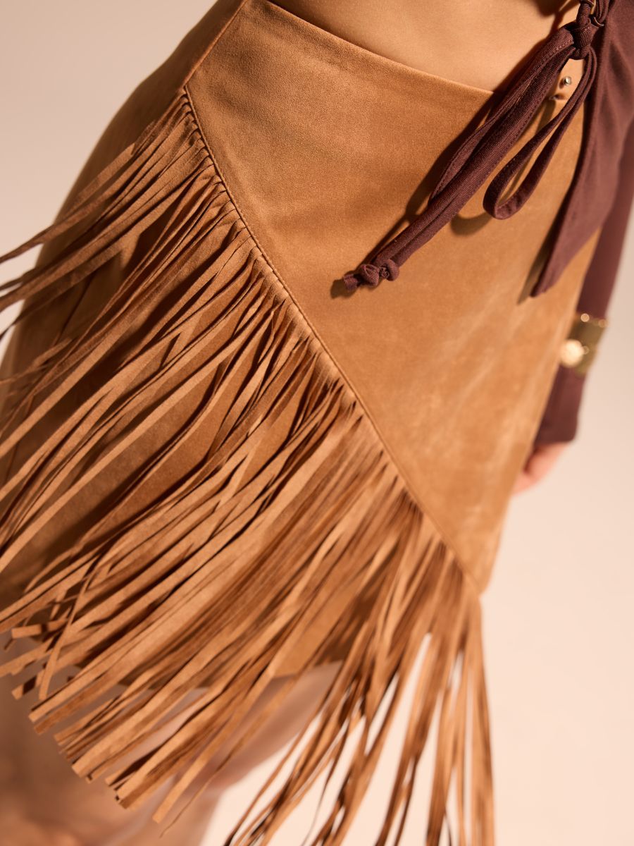 Spódnica mini z frędzlami