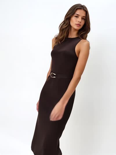 Sukienka midi z paskiem