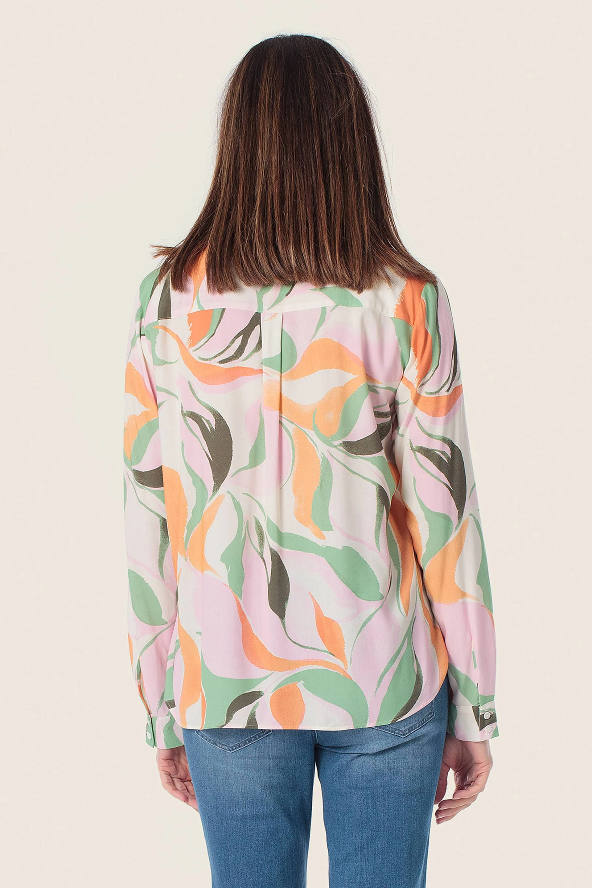 Bluse mit Muster in Frühlingsfarben