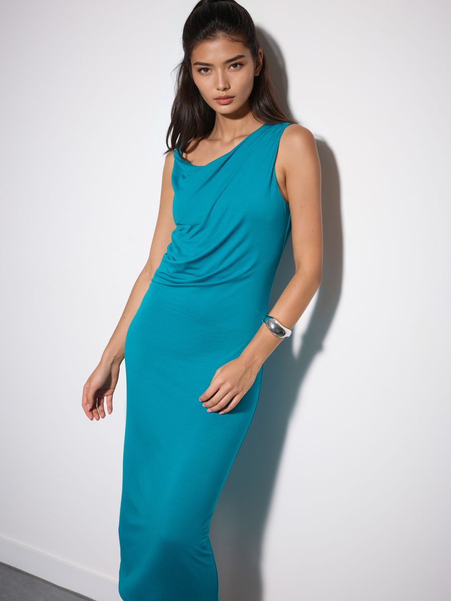 Sukienka midi z marszczeniem