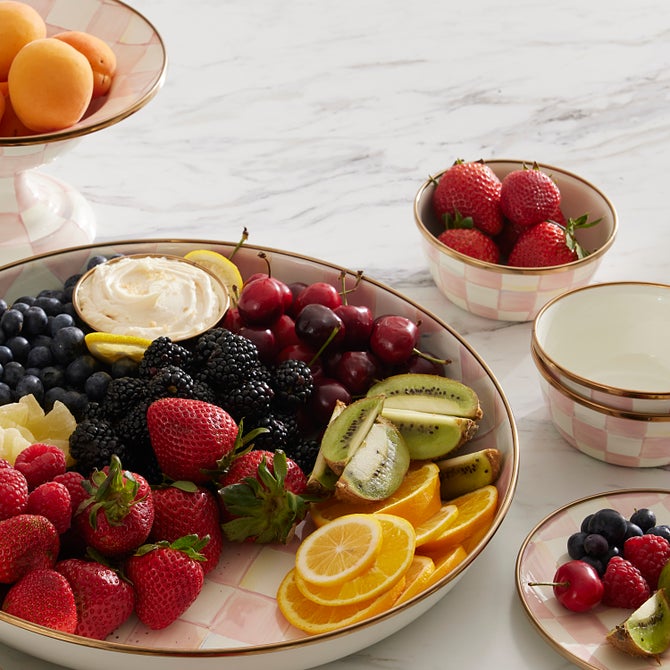 Rosy Check Pinch Bowl