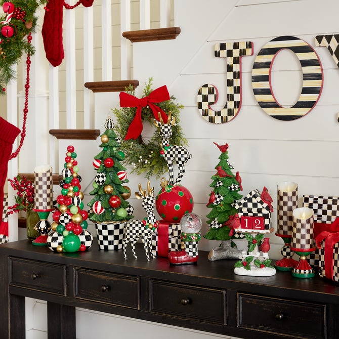 Jolly Holiday Bauble Tree