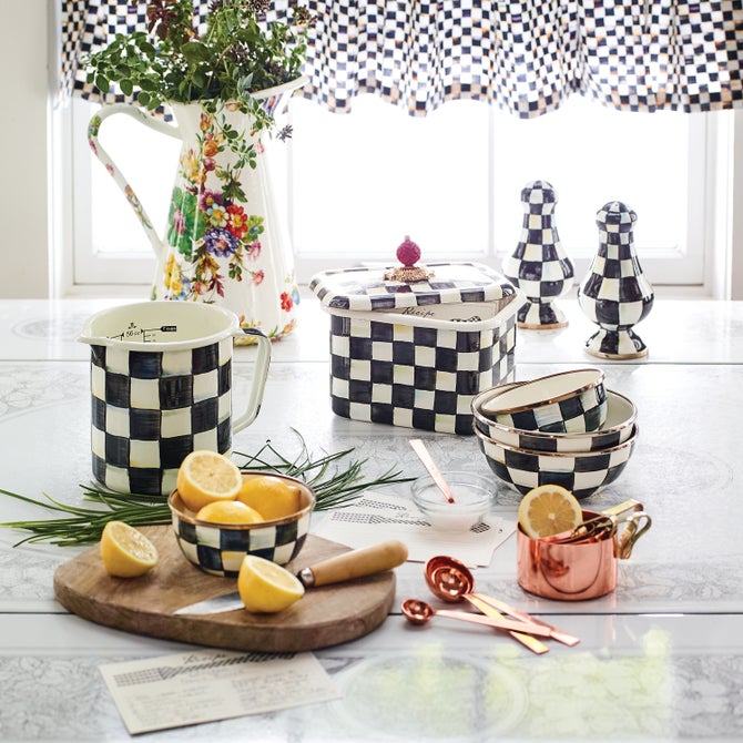 Enamelware Pinch Bowl